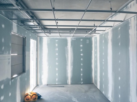 Faux plafonds, solutions esthétiques et pratiques pour votre habitat